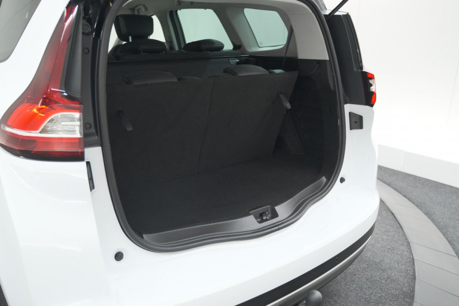 Renault Grand Scénic TCe 140 EDC Intens | 7 Zitplaatsen | Trekhaak | Camera | Dodehoekdetectie