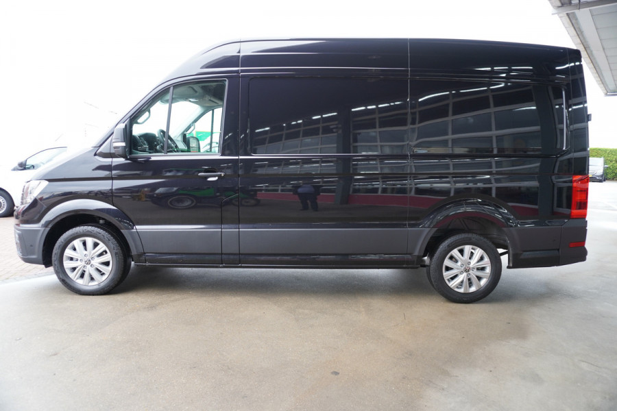 Volkswagen Crafter 30 2.0 TDI 141PK L3H3 Exclusive Automaat Climate | Adap.Cruise | Navi | Camera Volkswagen Crafter 30 2.0 TDI 141PK L3H3 Exclusive Automaat Climate | Adap.Cruise | Navi | Camera