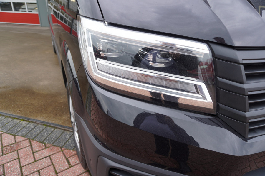 Volkswagen Crafter 30 2.0 TDI 141PK L3H3 Exclusive Automaat Climate | Adap.Cruise | Navi | Camera Volkswagen Crafter 30 2.0 TDI 141PK L3H3 Exclusive Automaat Climate | Adap.Cruise | Navi | Camera
