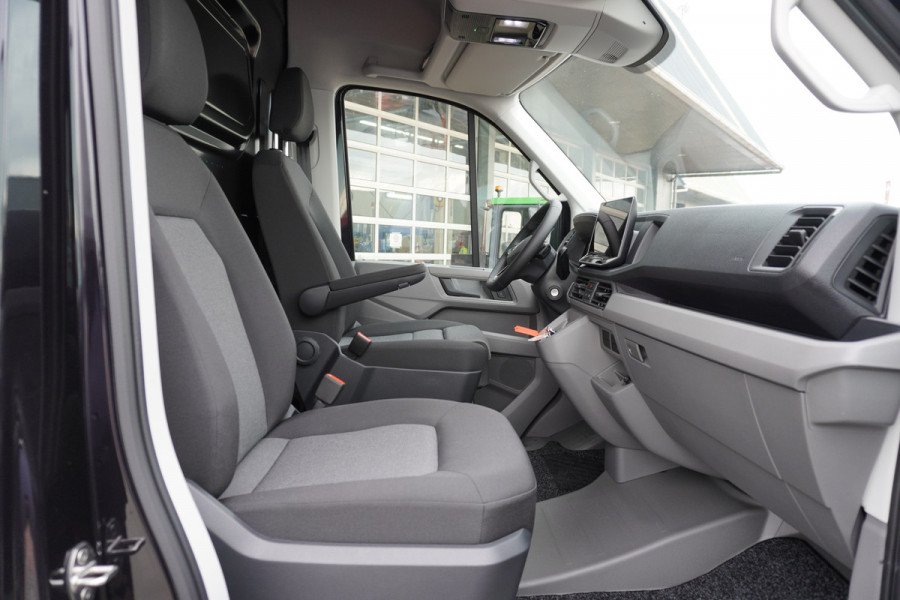 Volkswagen Crafter 30 2.0 TDI 141PK L3H3 Exclusive Automaat Climate | Adap.Cruise | Navi | Camera Volkswagen Crafter 30 2.0 TDI 141PK L3H3 Exclusive Automaat Climate | Adap.Cruise | Navi | Camera