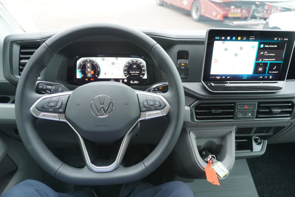 Volkswagen Crafter 30 2.0 TDI 141PK L3H3 Exclusive Automaat Climate | Adap.Cruise | Navi | Camera Volkswagen Crafter 30 2.0 TDI 141PK L3H3 Exclusive Automaat Climate | Adap.Cruise | Navi | Camera