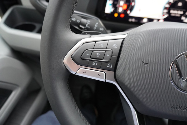 Volkswagen Crafter 30 2.0 TDI 141PK L3H3 Exclusive Automaat Climate | Adap.Cruise | Navi | Camera Volkswagen Crafter 30 2.0 TDI 141PK L3H3 Exclusive Automaat Climate | Adap.Cruise | Navi | Camera