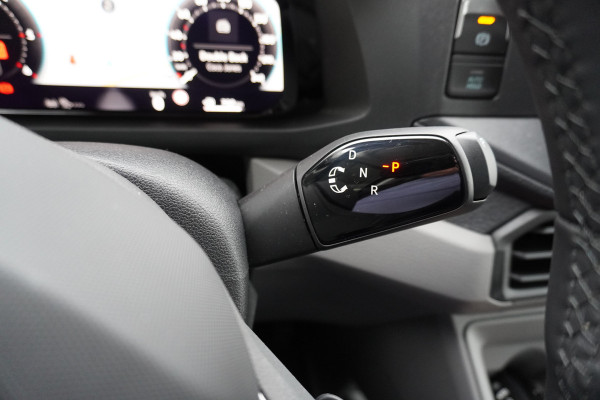 Volkswagen Crafter 30 2.0 TDI 141PK L3H3 Exclusive Automaat Climate | Adap.Cruise | Navi | Camera Volkswagen Crafter 30 2.0 TDI 141PK L3H3 Exclusive Automaat Climate | Adap.Cruise | Navi | Camera