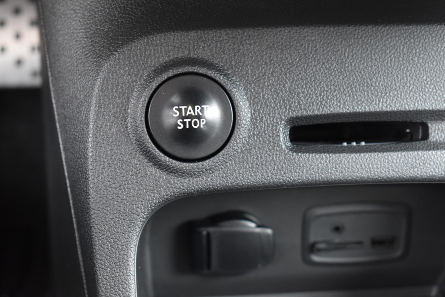 Renault Captur 1.2 TCe Initiale Paris Automaat leer Navi 13000 km Hoge instap