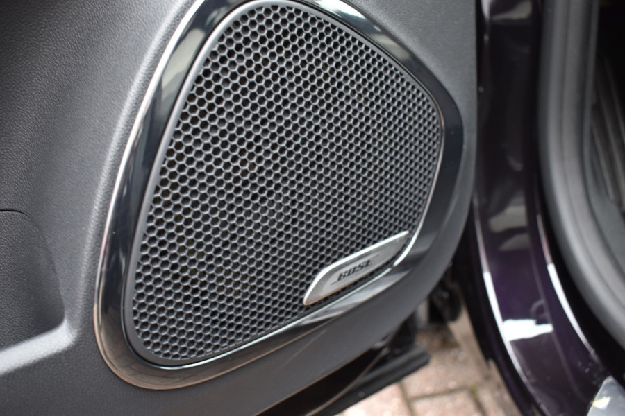 Renault Captur 1.2 TCe Initiale Paris Automaat leer Navi 13000 km Hoge instap