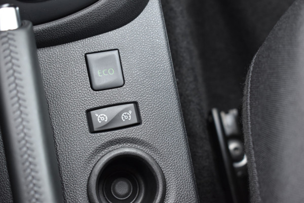 Renault Captur 1.2 TCe Initiale Paris Automaat leer Navi 13000 km Hoge instap