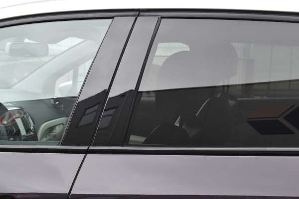 Renault Captur 1.2 TCe Initiale Paris Automaat leer Navi 13000 km Hoge instap