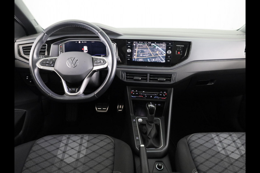 Volkswagen Polo 1.0 TSI R-Line 95PK | Automaat (DSG) | Panoramadak | Camera | Stoelverwarming Volkswagen Polo 1.0 TSI R-Line 95PK | Automaat (DSG) | Panoramadak | Camera | Stoelverwarming