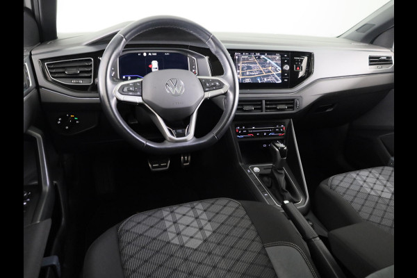 Volkswagen Polo 1.0 TSI R-Line 95PK | Automaat (DSG) | Panoramadak | Camera | Stoelverwarming Volkswagen Polo 1.0 TSI R-Line 95PK | Automaat (DSG) | Panoramadak | Camera | Stoelverwarming