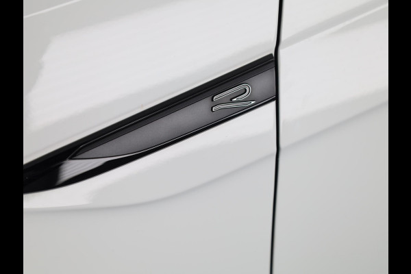 Volkswagen Polo 1.0 TSI R-Line 95PK | Automaat (DSG) | Panoramadak | Camera | Stoelverwarming Volkswagen Polo 1.0 TSI R-Line 95PK | Automaat (DSG) | Panoramadak | Camera | Stoelverwarming