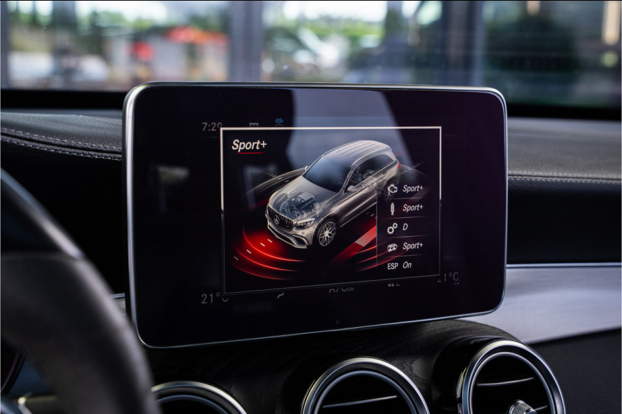 Mercedes-Benz GLC AMG GLC63 4MATIC+ - Panorama | Burmester | Luchtvering | ACC Mercedes-Benz GLC AMG GLC63 4MATIC+ - Panorama | Burmester | Luchtvering | ACC