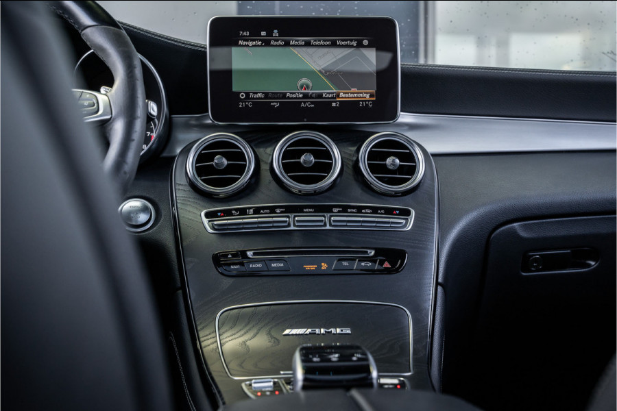 Mercedes-Benz GLC AMG GLC63 4MATIC+ - Panorama | Burmester | Luchtvering | ACC Mercedes-Benz GLC AMG GLC63 4MATIC+ - Panorama | Burmester | Luchtvering | ACC