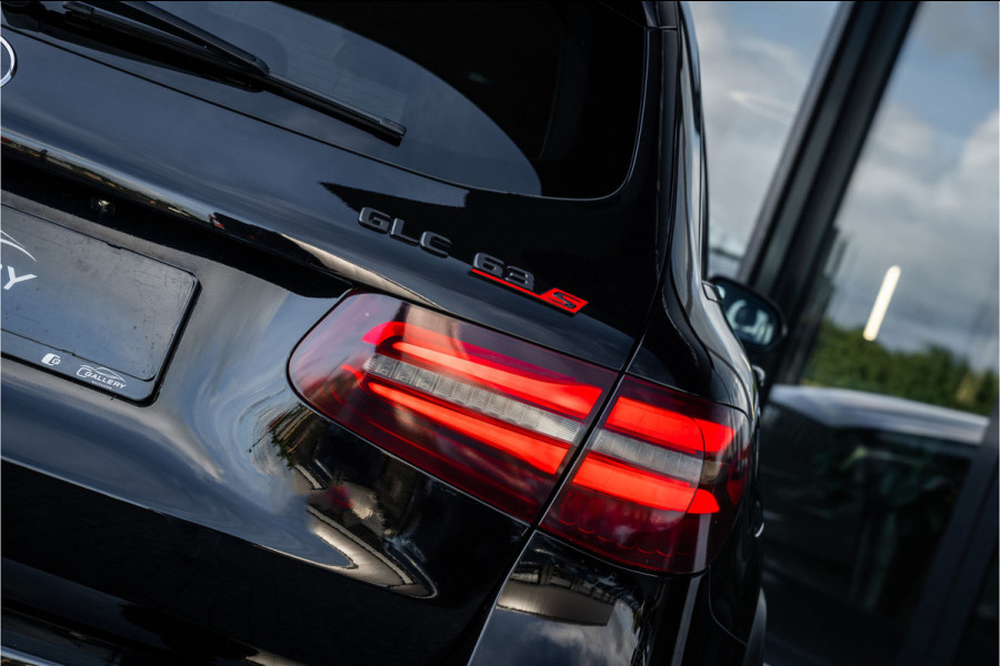 Mercedes-Benz GLC AMG GLC63 4MATIC+ - Panorama | Burmester | Luchtvering | ACC Mercedes-Benz GLC AMG GLC63 4MATIC+ - Panorama | Burmester | Luchtvering | ACC