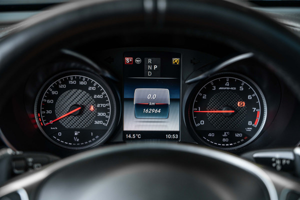 Mercedes-Benz GLC AMG GLC63 4MATIC+ - Panorama | Burmester | Luchtvering | ACC Mercedes-Benz GLC AMG GLC63 4MATIC+ - Panorama | Burmester | Luchtvering | ACC