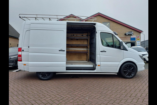 Mercedes-Benz Sprinter 316 2.2 CDI L2H2 | Camera | Imperiaal | Trekhaak Mercedes-Benz Sprinter 316 2.2 CDI L2H2 | Camera | Imperiaal | Trekhaak
