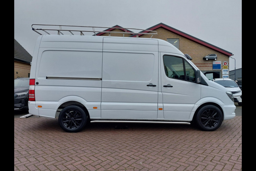 Mercedes-Benz Sprinter 316 2.2 CDI L2H2 | Camera | Imperiaal | Trekhaak Mercedes-Benz Sprinter 316 2.2 CDI L2H2 | Camera | Imperiaal | Trekhaak