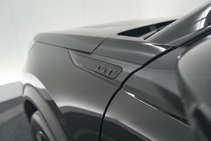 Peugeot 2008 PureTech 130 EAT8 GT | Camera | Apple Carplay | Parkeersensoren | 3D Display | Draadloos Telefoon Oplader