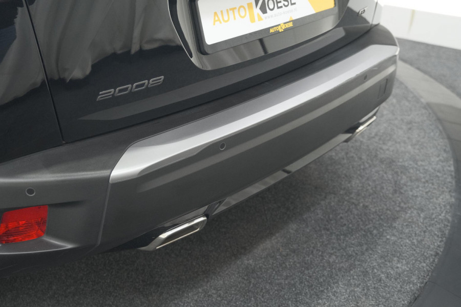 Peugeot 2008 PureTech 130 EAT8 GT | Camera | Apple Carplay | Parkeersensoren | 3D Display | Draadloos Telefoon Oplader