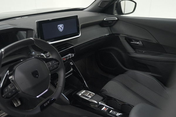Peugeot 2008 PureTech 130 EAT8 GT | Camera | Apple Carplay | Parkeersensoren | 3D Display | Draadloos Telefoon Oplader