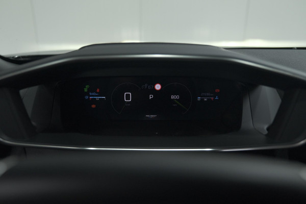 Peugeot 2008 PureTech 130 EAT8 GT | Camera | Apple Carplay | Parkeersensoren | 3D Display | Draadloos Telefoon Oplader