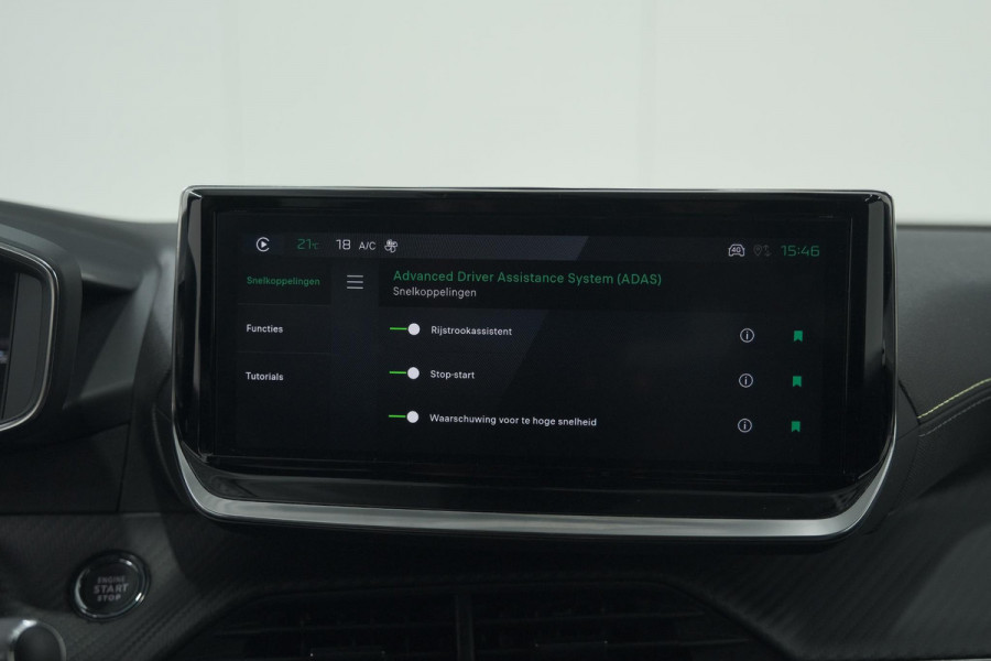 Peugeot 2008 PureTech 130 EAT8 GT | Camera | Apple Carplay | Parkeersensoren | 3D Display | Draadloos Telefoon Oplader