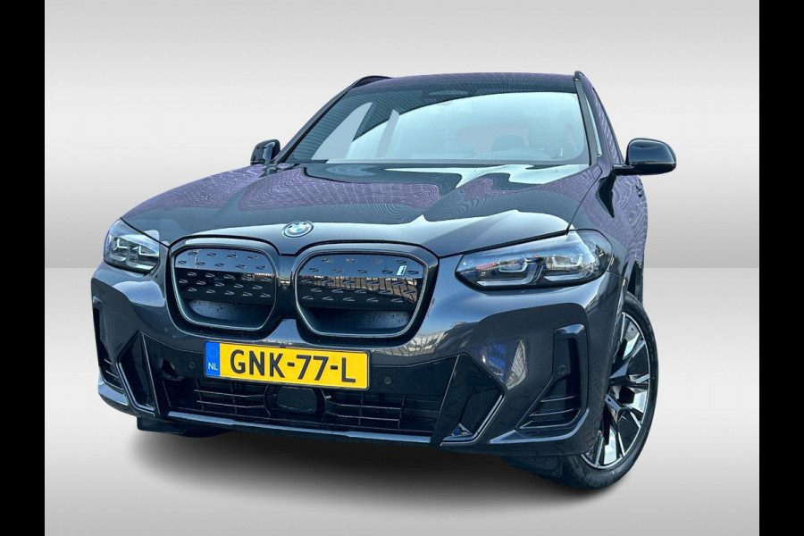 BMW iX3 High Executive Edition 80 kWh / Trekhaak / Panoramadak / 360Camera / Head-up / 20'' / Leder / Harman Kardon / Sfeerverlichting / Dodehoek / DAB / Stuur+Stoelverwarming / ACC
