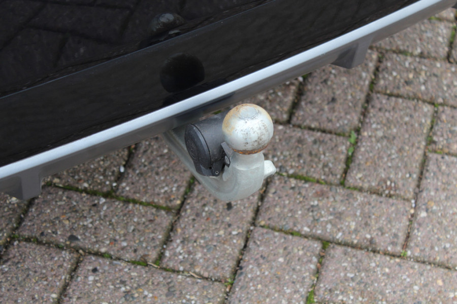 BMW iX3 High Executive Edition 80 kWh / Trekhaak / Panoramadak / 360Camera / Head-up / 20'' / Leder / Harman Kardon / Sfeerverlichting / Dodehoek / DAB / Stuur+Stoelverwarming / ACC