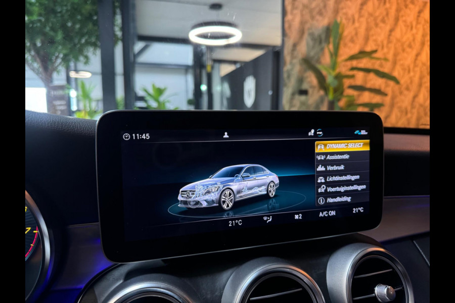 Mercedes-Benz C-Klasse 200 Business Solution AMG Garantie NAP Pano Camera PDC Cruise Digitale Cockpit Sfeer Clima Navi Rijklaar Mercedes-Benz C-Klasse 200 Business Solution AMG Garantie NAP Pano Camera PDC Cruise Digitale Cockpit Sfeer Clima Navi Rijklaar