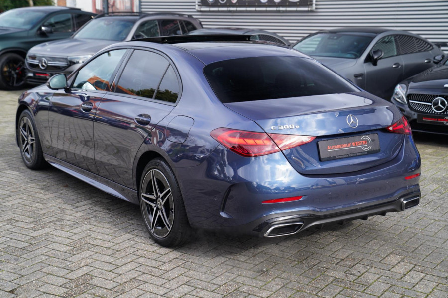 Mercedes-Benz C-Klasse 300 e star Edition AMG Line Plus | Panorama | Carbon | Camera | LED koplampen | Memory | sfeerverlichting