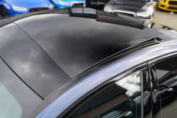 Mercedes-Benz C-Klasse 300 e star Edition AMG Line Plus | Panorama | Carbon | Camera | LED koplampen | Memory | sfeerverlichting