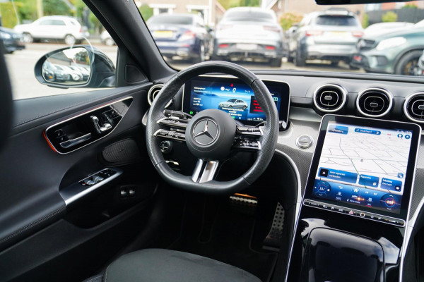 Mercedes-Benz C-Klasse 300 e star Edition AMG Line Plus | Panorama | Carbon | Camera | LED koplampen | Memory | sfeerverlichting