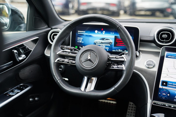 Mercedes-Benz C-Klasse 300 e star Edition AMG Line Plus | Panorama | Carbon | Camera | LED koplampen | Memory | sfeerverlichting