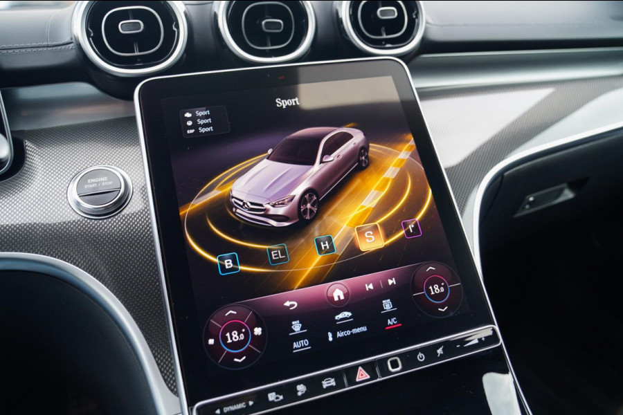 Mercedes-Benz C-Klasse 300 e star Edition AMG Line Plus | Panorama | Carbon | Camera | LED koplampen | Memory | sfeerverlichting