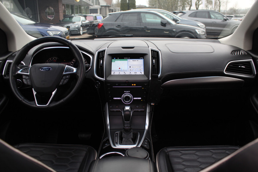 Ford Edge 2.0 TDCI Vignale / Trekhaak / Panoramadak / Camera / Leder / 20'' / Keyless / Apple CarPlay / DAB / Stoelverwarming / Stuurverwarming / Cruise Control Ford Edge 2.0 TDCI Vignale / Trekhaak / Panoramadak / Camera / Leder / 20'' / Keyless / Apple CarPlay / DAB / Stoelverwarming / Stuurverwarming / Cruise Control