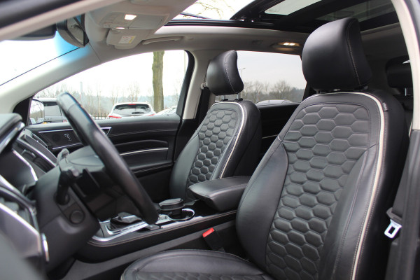 Ford Edge 2.0 TDCI Vignale / Trekhaak / Panoramadak / Camera / Leder / 20'' / Keyless / Apple CarPlay / DAB / Stoelverwarming / Stuurverwarming / Cruise Control Ford Edge 2.0 TDCI Vignale / Trekhaak / Panoramadak / Camera / Leder / 20'' / Keyless / Apple CarPlay / DAB / Stoelverwarming / Stuurverwarming / Cruise Control