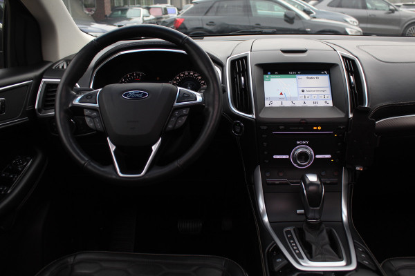 Ford Edge 2.0 TDCI Vignale / Trekhaak / Panoramadak / Camera / Leder / 20'' / Keyless / Apple CarPlay / DAB / Stoelverwarming / Stuurverwarming / Cruise Control Ford Edge 2.0 TDCI Vignale / Trekhaak / Panoramadak / Camera / Leder / 20'' / Keyless / Apple CarPlay / DAB / Stoelverwarming / Stuurverwarming / Cruise Control
