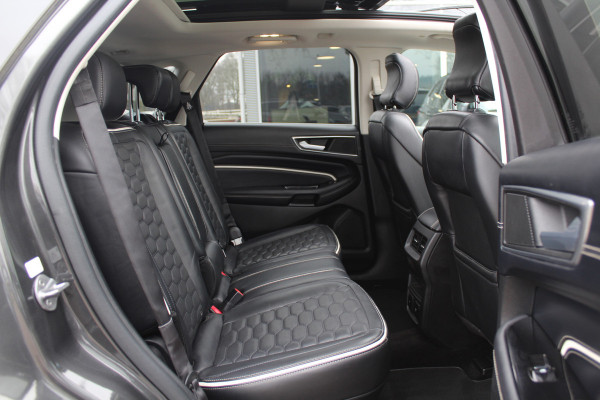 Ford Edge 2.0 TDCI Vignale / Trekhaak / Panoramadak / Camera / Leder / 20'' / Keyless / Apple CarPlay / DAB / Stoelverwarming / Stuurverwarming / Cruise Control Ford Edge 2.0 TDCI Vignale / Trekhaak / Panoramadak / Camera / Leder / 20'' / Keyless / Apple CarPlay / DAB / Stoelverwarming / Stuurverwarming / Cruise Control