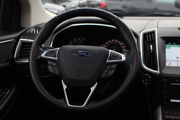 Ford Edge 2.0 TDCI Vignale / Trekhaak / Panoramadak / Camera / Leder / 20'' / Keyless / Apple CarPlay / DAB / Stoelverwarming / Stuurverwarming / Cruise Control Ford Edge 2.0 TDCI Vignale / Trekhaak / Panoramadak / Camera / Leder / 20'' / Keyless / Apple CarPlay / DAB / Stoelverwarming / Stuurverwarming / Cruise Control