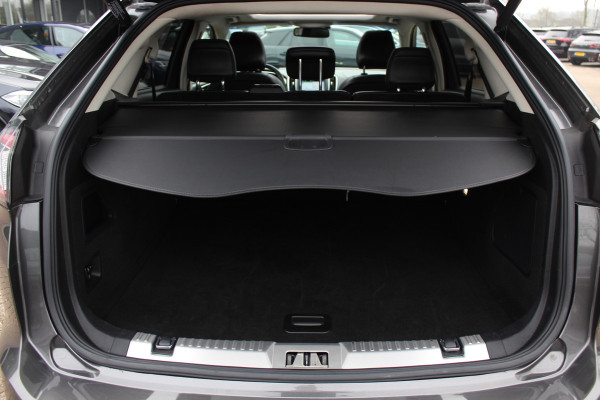 Ford Edge 2.0 TDCI Vignale / Trekhaak / Panoramadak / Camera / Leder / 20'' / Keyless / Apple CarPlay / DAB / Stoelverwarming / Stuurverwarming / Cruise Control Ford Edge 2.0 TDCI Vignale / Trekhaak / Panoramadak / Camera / Leder / 20'' / Keyless / Apple CarPlay / DAB / Stoelverwarming / Stuurverwarming / Cruise Control
