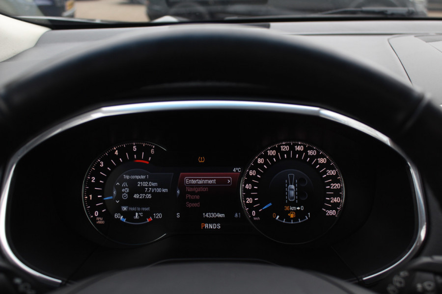 Ford Edge 2.0 TDCI Vignale / Trekhaak / Panoramadak / Camera / Leder / 20'' / Keyless / Apple CarPlay / DAB / Stoelverwarming / Stuurverwarming / Cruise Control Ford Edge 2.0 TDCI Vignale / Trekhaak / Panoramadak / Camera / Leder / 20'' / Keyless / Apple CarPlay / DAB / Stoelverwarming / Stuurverwarming / Cruise Control