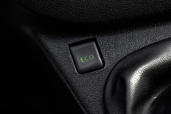 Renault Trafic **2.0 dCi L2H1 | 120 PK | Euro 6 | 5-Persoons | Cruise | Airco | DC** Renault Trafic **2.0 dCi L2H1 | 120 PK | Euro 6 | 5-Persoons | Cruise | Airco | DC**