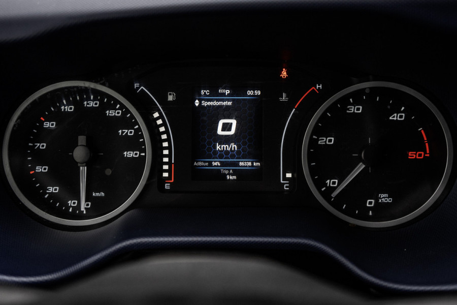 Iveco Daily **35S14V 2.3 L2H2 | Automaat | Euro 6 | Cruise | Climate | 3500 KG Trekgewicht | Trekhaak** Iveco Daily **35S14V 2.3 L2H2 | Automaat | Euro 6 | Cruise | Climate | 3500 KG Trekgewicht | Trekhaak**