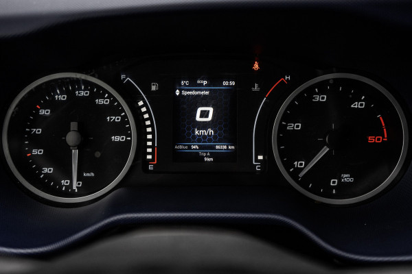 Iveco Daily **35S14V 2.3 L2H2 | Automaat | Euro 6 | Cruise | Climate | 3500 KG Trekgewicht | Trekhaak** Iveco Daily **35S14V 2.3 L2H2 | Automaat | Euro 6 | Cruise | Climate | 3500 KG Trekgewicht | Trekhaak**