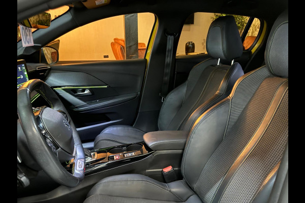 Peugeot 208 1.2 PureTech GT-Line Sport 131PK Garantie Carplay Sfeer LED Camera Cruise Clima Navi Rijklaar Peugeot 208 1.2 PureTech GT-Line Sport 131PK Garantie Carplay Sfeer LED Camera Cruise Clima Navi Rijklaar