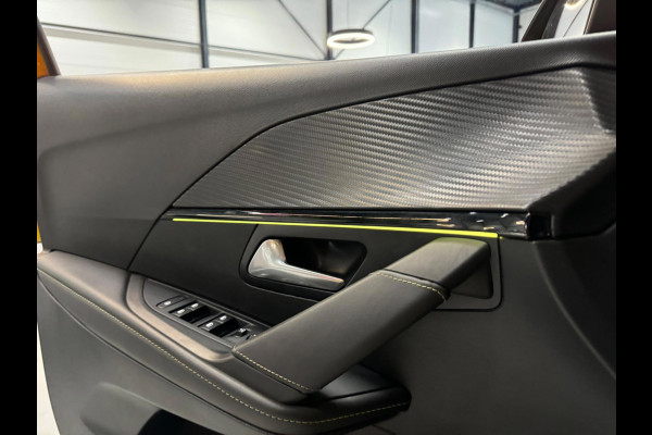 Peugeot 208 1.2 PureTech GT-Line Sport 131PK Garantie Carplay Sfeer LED Camera Cruise Clima Navi Rijklaar Peugeot 208 1.2 PureTech GT-Line Sport 131PK Garantie Carplay Sfeer LED Camera Cruise Clima Navi Rijklaar