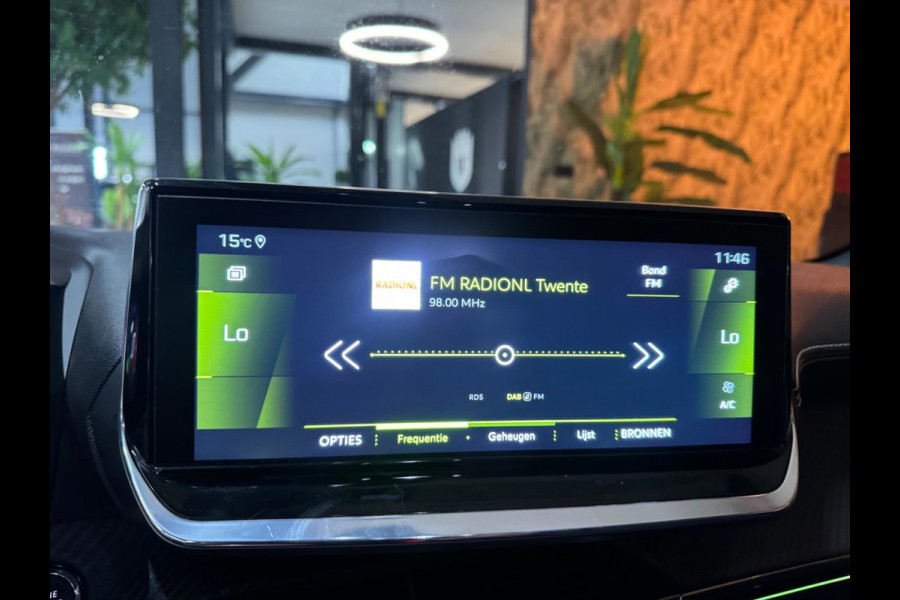 Peugeot 208 1.2 PureTech GT-Line Sport 131PK Garantie Carplay Sfeer LED Camera Cruise Clima Navi Rijklaar Peugeot 208 1.2 PureTech GT-Line Sport 131PK Garantie Carplay Sfeer LED Camera Cruise Clima Navi Rijklaar