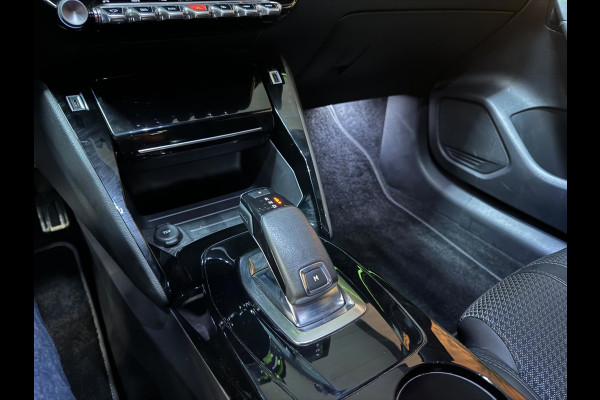 Peugeot 208 1.2 PureTech GT-Line Sport 131PK Garantie Carplay Sfeer LED Camera Cruise Clima Navi Rijklaar Peugeot 208 1.2 PureTech GT-Line Sport 131PK Garantie Carplay Sfeer LED Camera Cruise Clima Navi Rijklaar