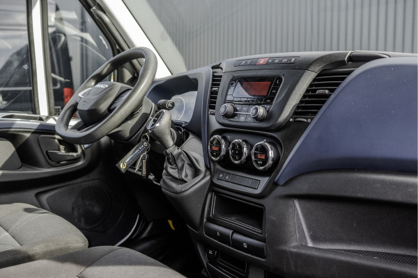 Iveco Daily **35S14V 2.3 L2H2 | Automaat | Euro 6 | Cruise | Climate | 3500 KG Trekgewicht | Trekhaak** Iveco Daily **35S14V 2.3 L2H2 | Automaat | Euro 6 | Cruise | Climate | 3500 KG Trekgewicht | Trekhaak**