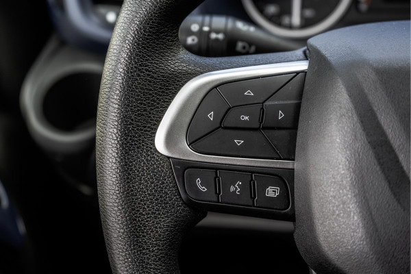 Iveco Daily **35S14V 2.3 L2H2 | Automaat | Euro 6 | Cruise | Climate | 3500 KG Trekgewicht | Trekhaak** Iveco Daily **35S14V 2.3 L2H2 | Automaat | Euro 6 | Cruise | Climate | 3500 KG Trekgewicht | Trekhaak**