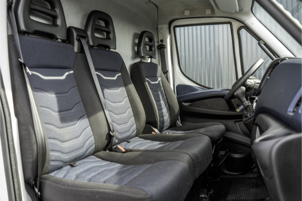 Iveco Daily **35S14V 2.3 L2H2 | Automaat | Euro 6 | Cruise | Climate | 3500 KG Trekgewicht | Trekhaak** Iveco Daily **35S14V 2.3 L2H2 | Automaat | Euro 6 | Cruise | Climate | 3500 KG Trekgewicht | Trekhaak**